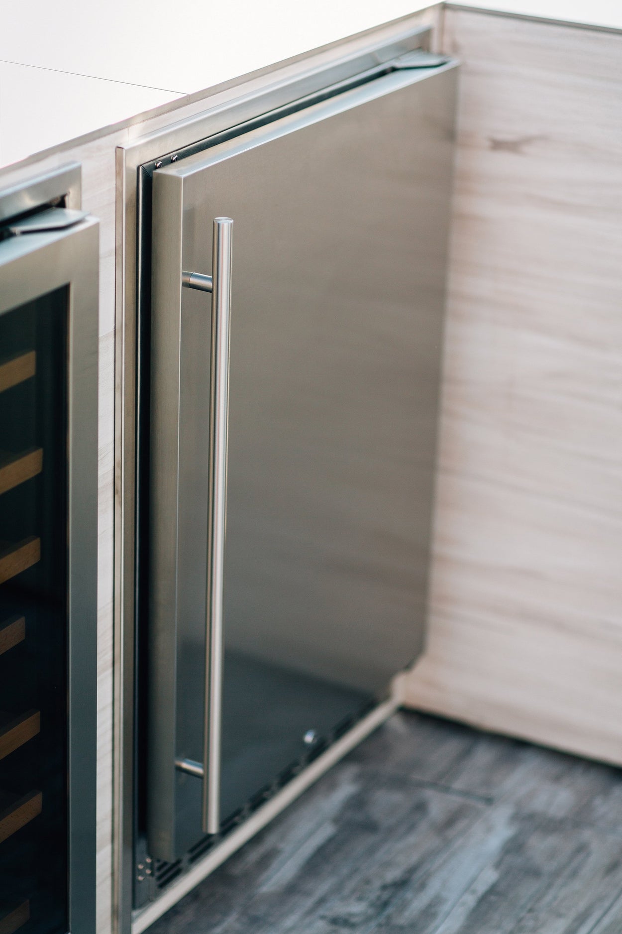 24" 5.3c Deluxe Outdoor Rated Refrigerator